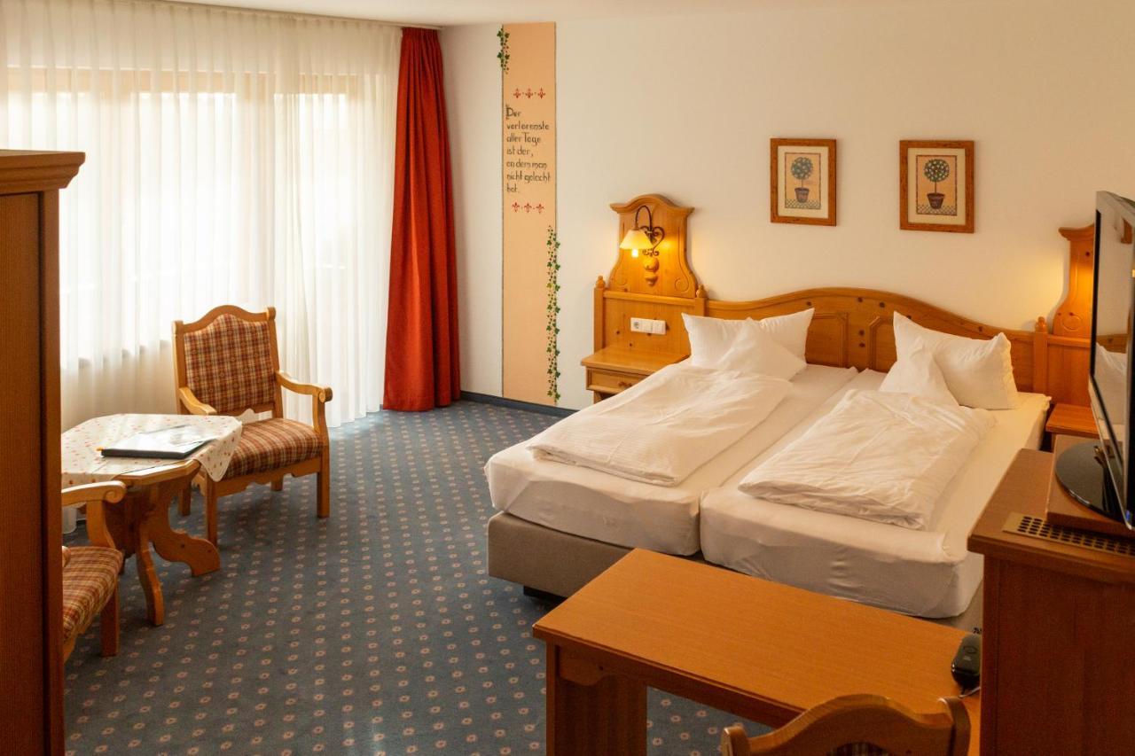Hotel Schoene Aussicht Хорнберг Экстерьер фото