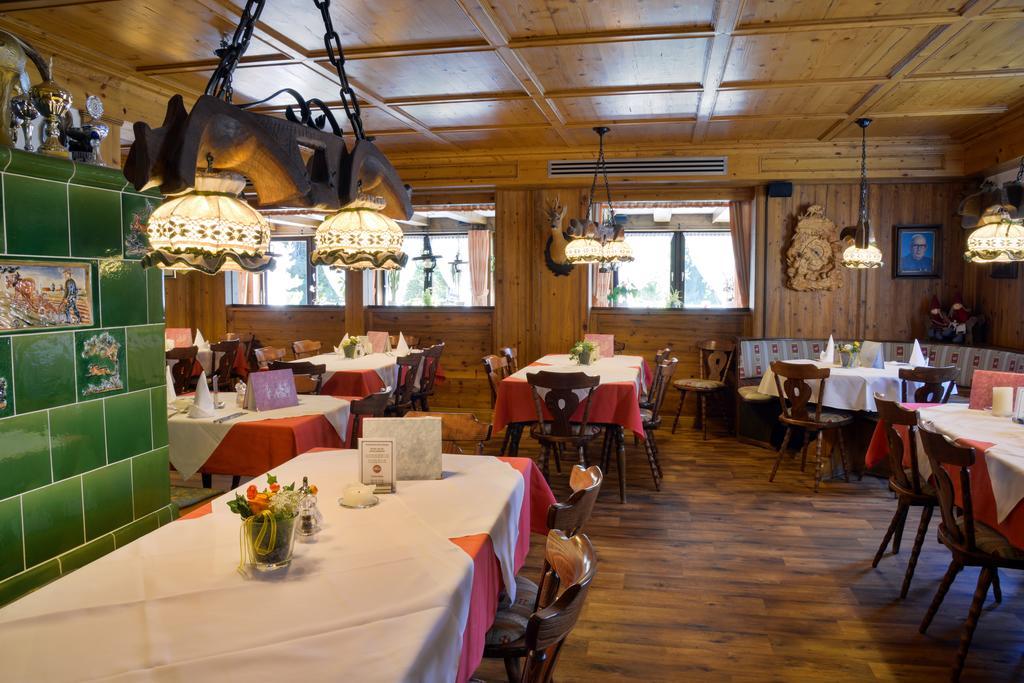 Hotel Schoene Aussicht Хорнберг Экстерьер фото