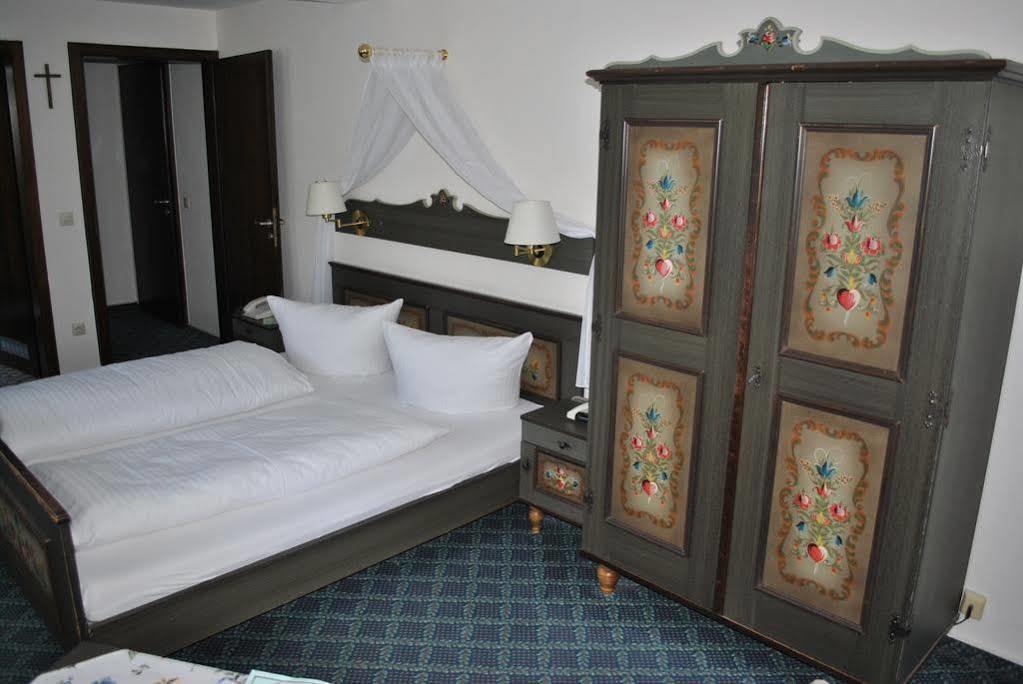 Hotel Schoene Aussicht Хорнберг Экстерьер фото