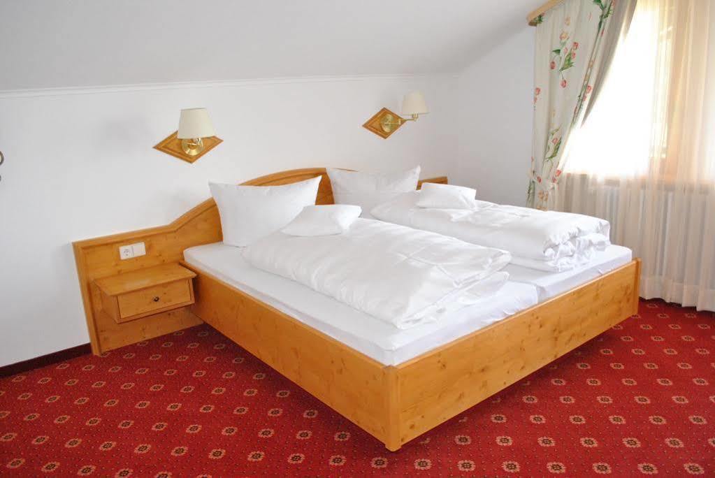 Hotel Schoene Aussicht Хорнберг Экстерьер фото
